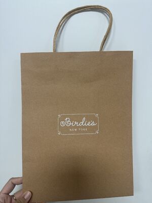 Bom preço Saco de papel Kraft personalizado com impressão de logotipo disponível em vários tamanhos e formas adequados para as necessidades de embalagem de varejo on-line