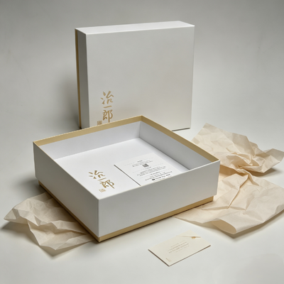 Bom preço Elegante estilo minimalista japonês Caixas de embalagem de chocolate com laminação fosca e acabamento interno de ouro claro perfeito para lanches assados on-line