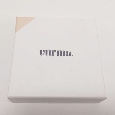 Bom preço Caixas de embalagem personalizadas do presente do logotipo da caixa de papel da joia da parte alta marfim branco on-line
